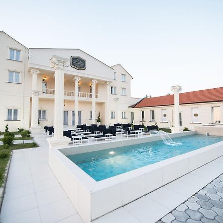 Villa Palace Novi Sad Exteriér fotografie